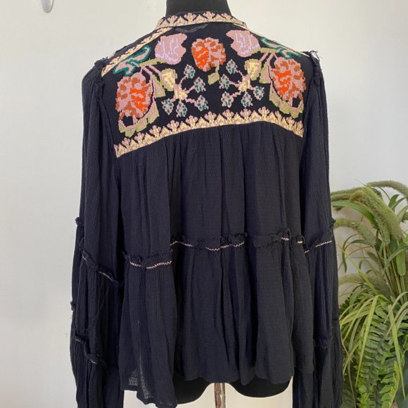 Free People Slouchy oversize Embroidery Long sleeve black Floral Boho Blouse S - Picture 6 of 10